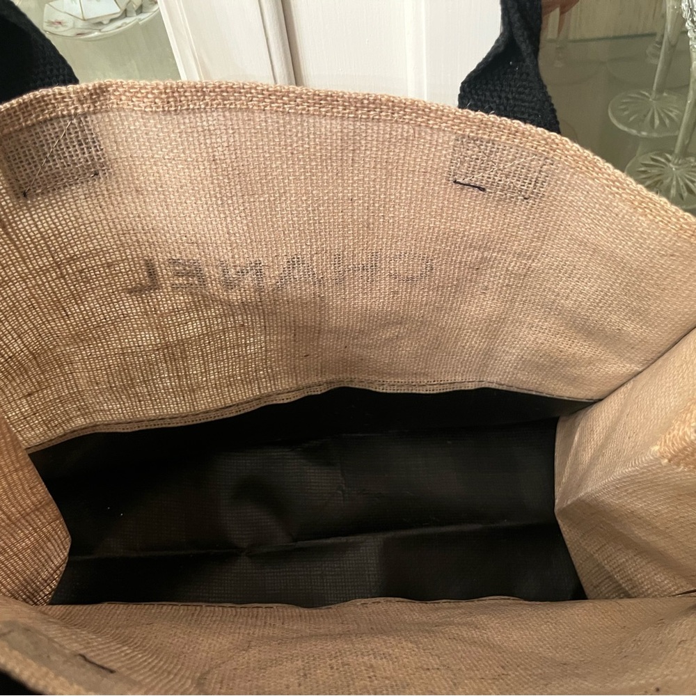 Chanel VIP Tote Bag - Picture 4 of 5